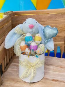 SOLE Premium Paskalya Temalı 45 cm Mavi Bunny Tavşan Hediye Kutusu - Dekoratif Yumurta ve Kalp Balon Detaylı